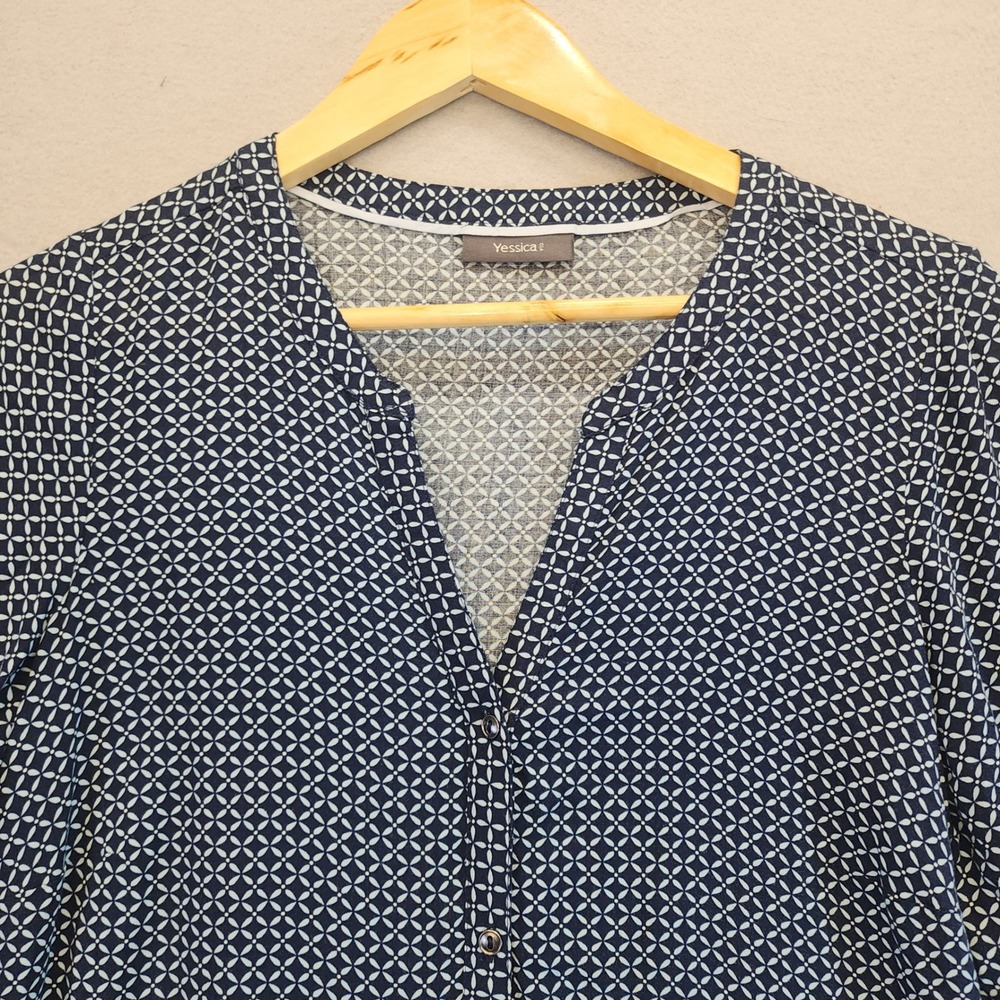 Yessica C&A Navy Geometric Print Roll Tab Sleeve Viscose Blouse Top Womens 38/40 - Picture 3 of 16